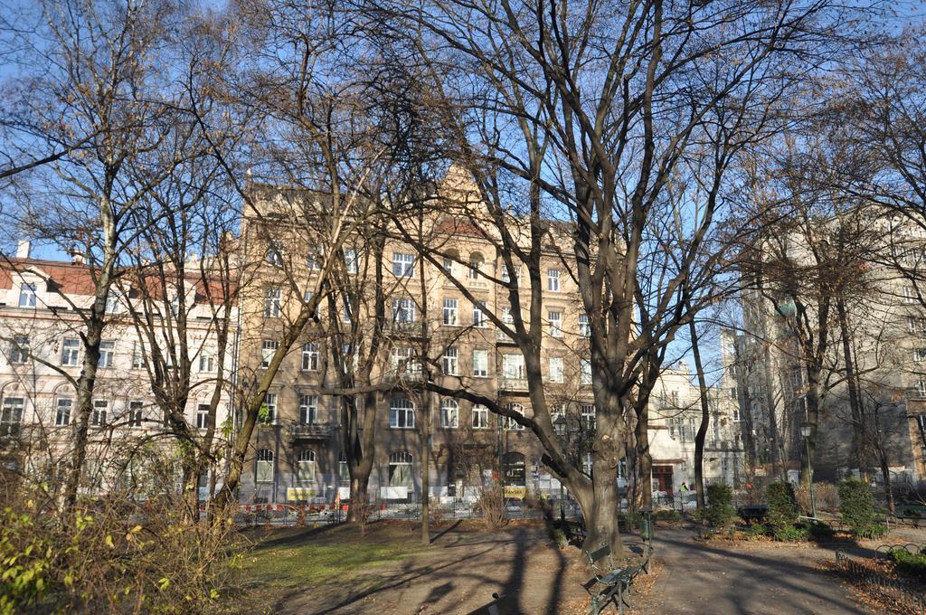 Hostel Yellow Kraków Exteriör bild