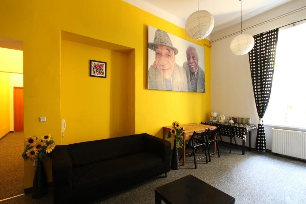 Hostel Yellow Kraków Exteriör bild