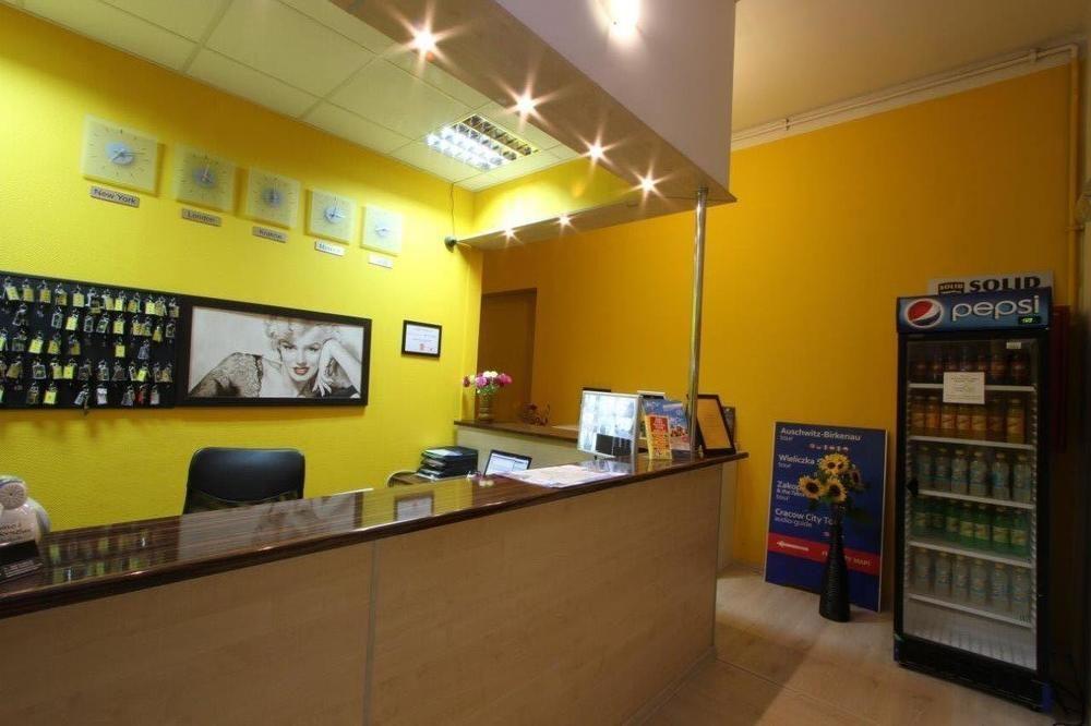 Hostel Yellow Kraków Exteriör bild