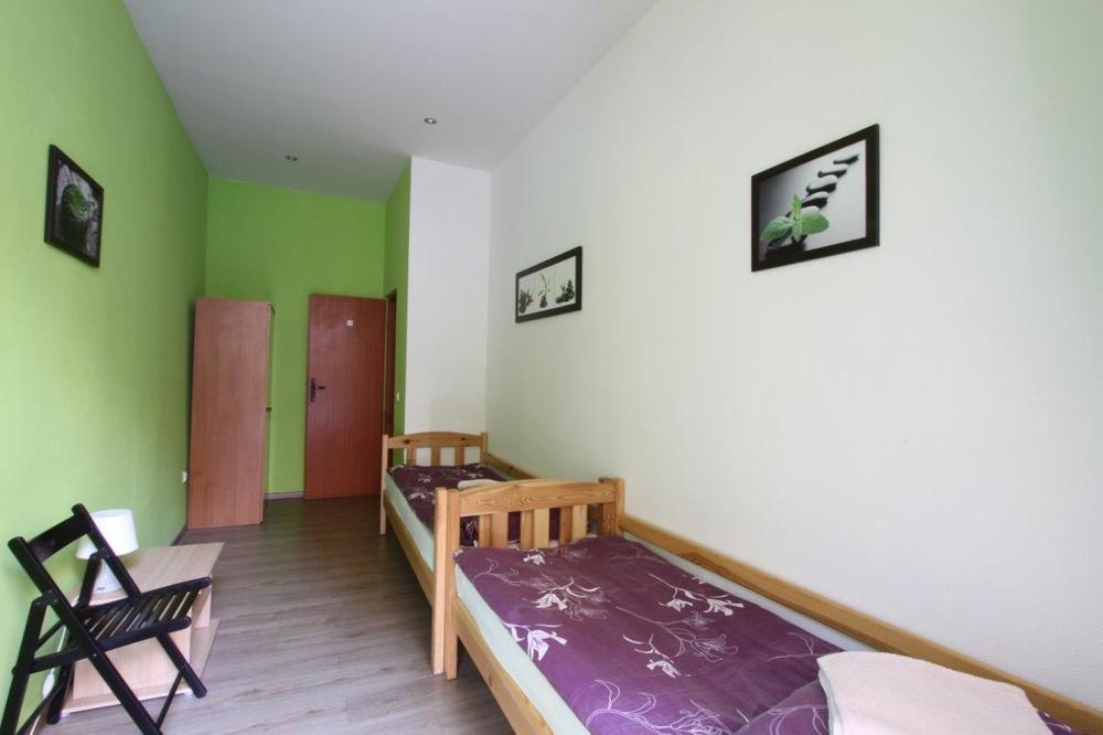 Hostel Yellow Kraków Exteriör bild